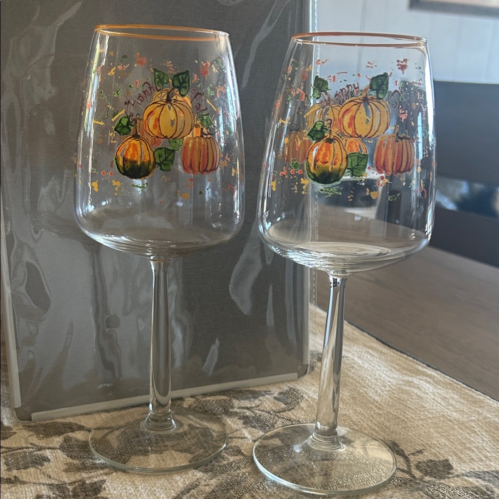Elegant Pumpkin Wine Glass Set